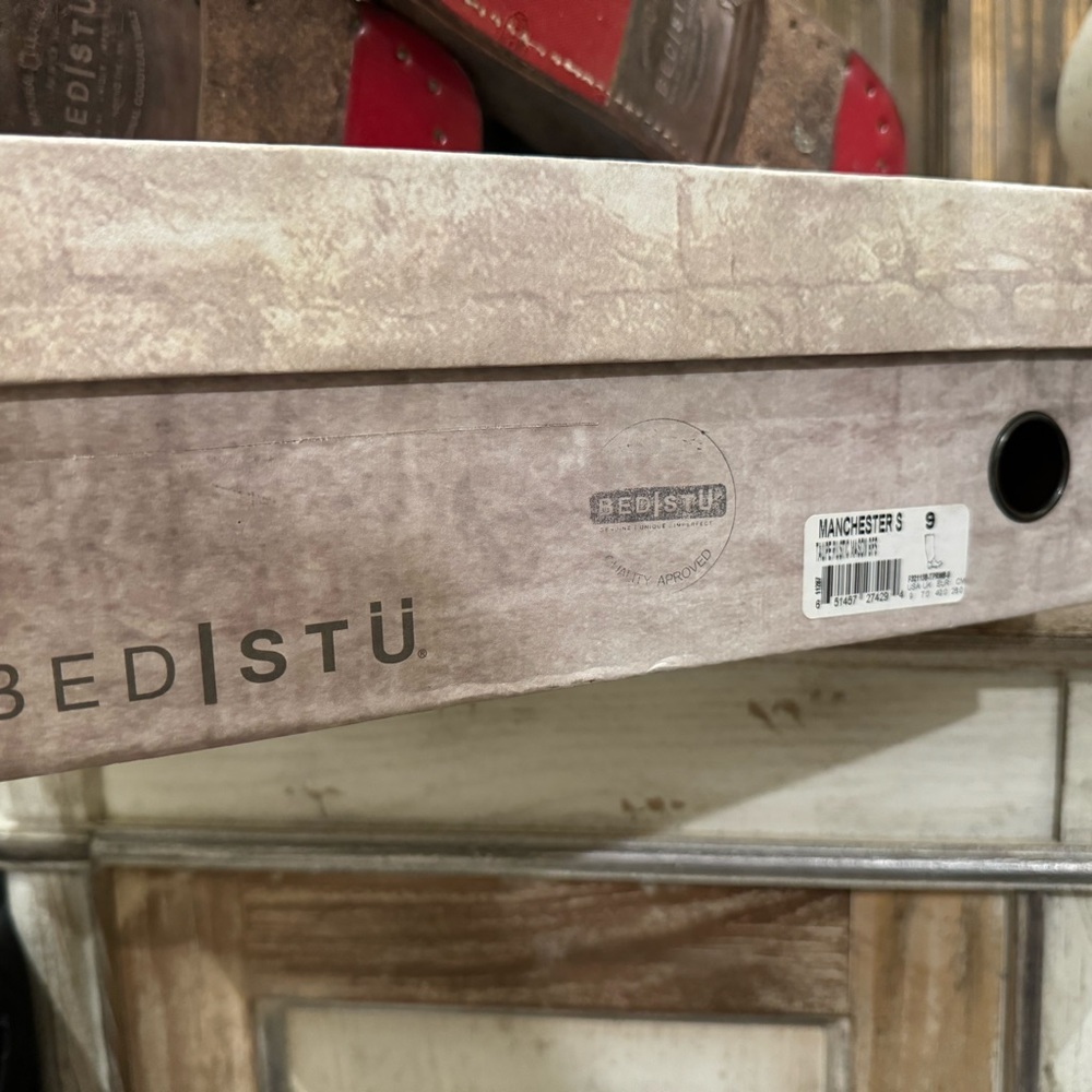 Bedstu Manchester Boots - Picture 6 of 7